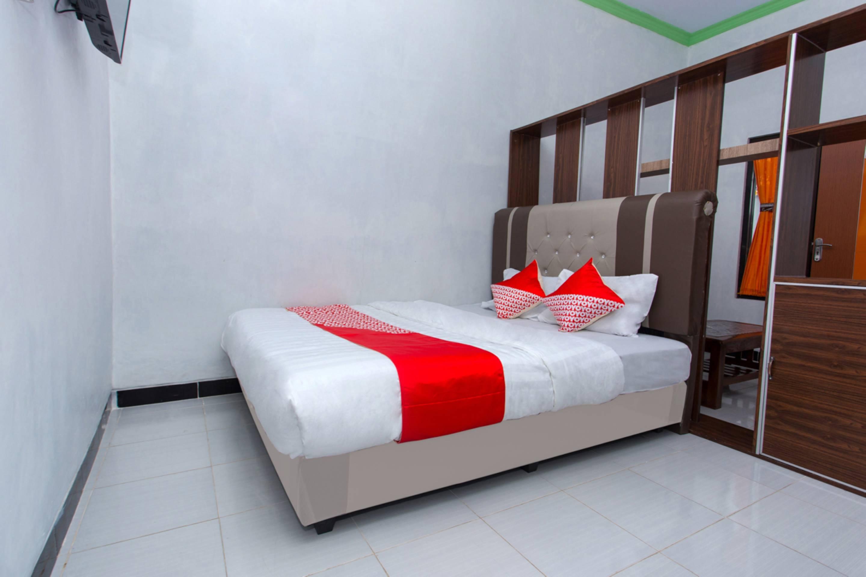 Griya Annisa Hotel Tegal  Ngoại thất bức ảnh