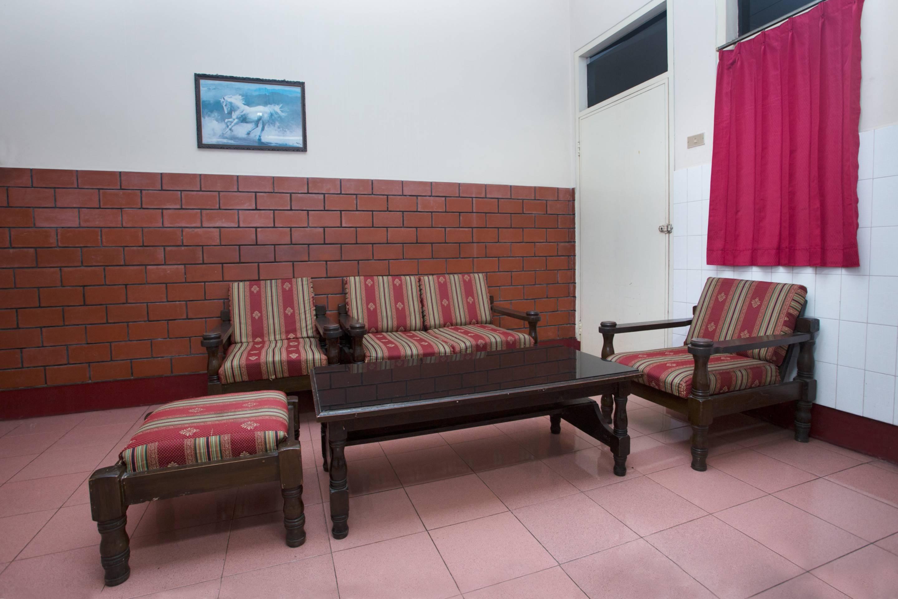 Griya Annisa Hotel Tegal  Ngoại thất bức ảnh