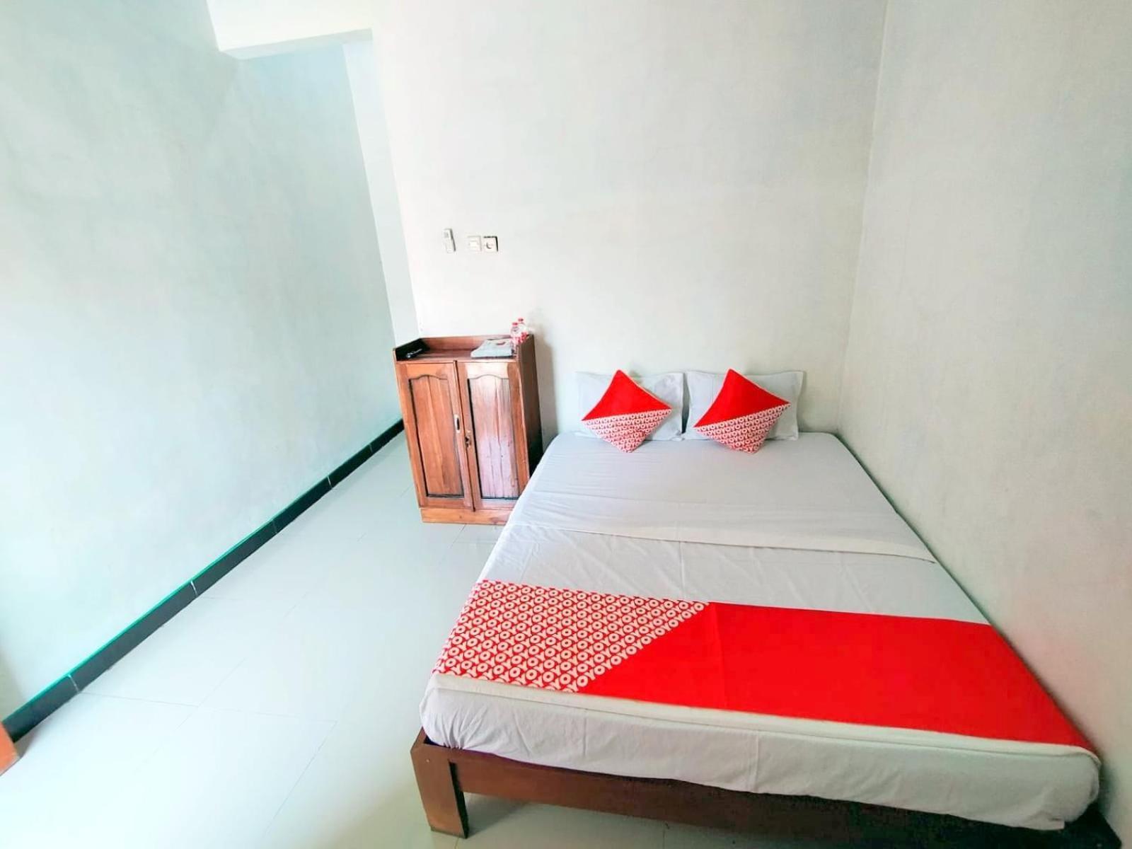 Griya Annisa Hotel Tegal  Ngoại thất bức ảnh