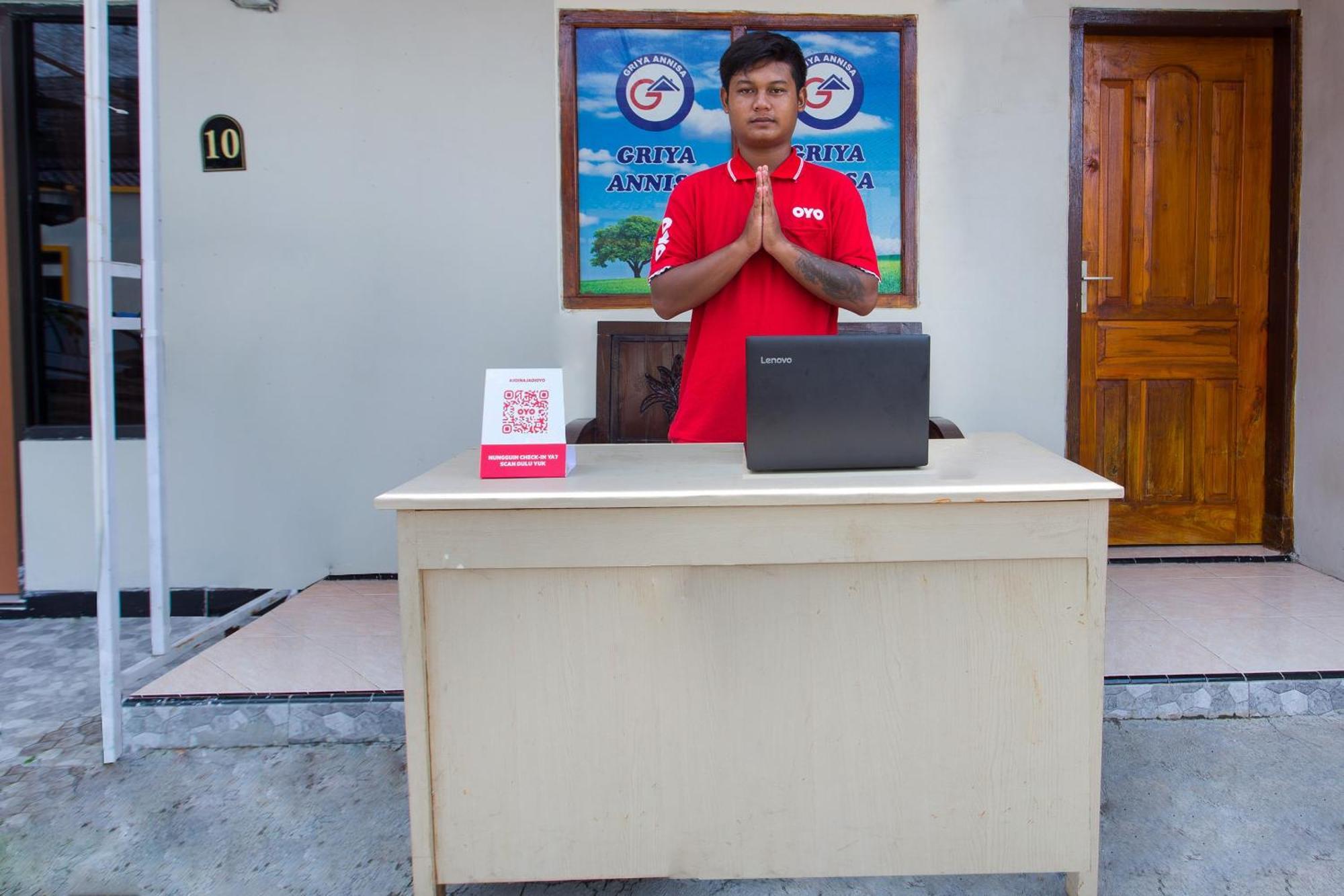 Griya Annisa Hotel Tegal  Ngoại thất bức ảnh