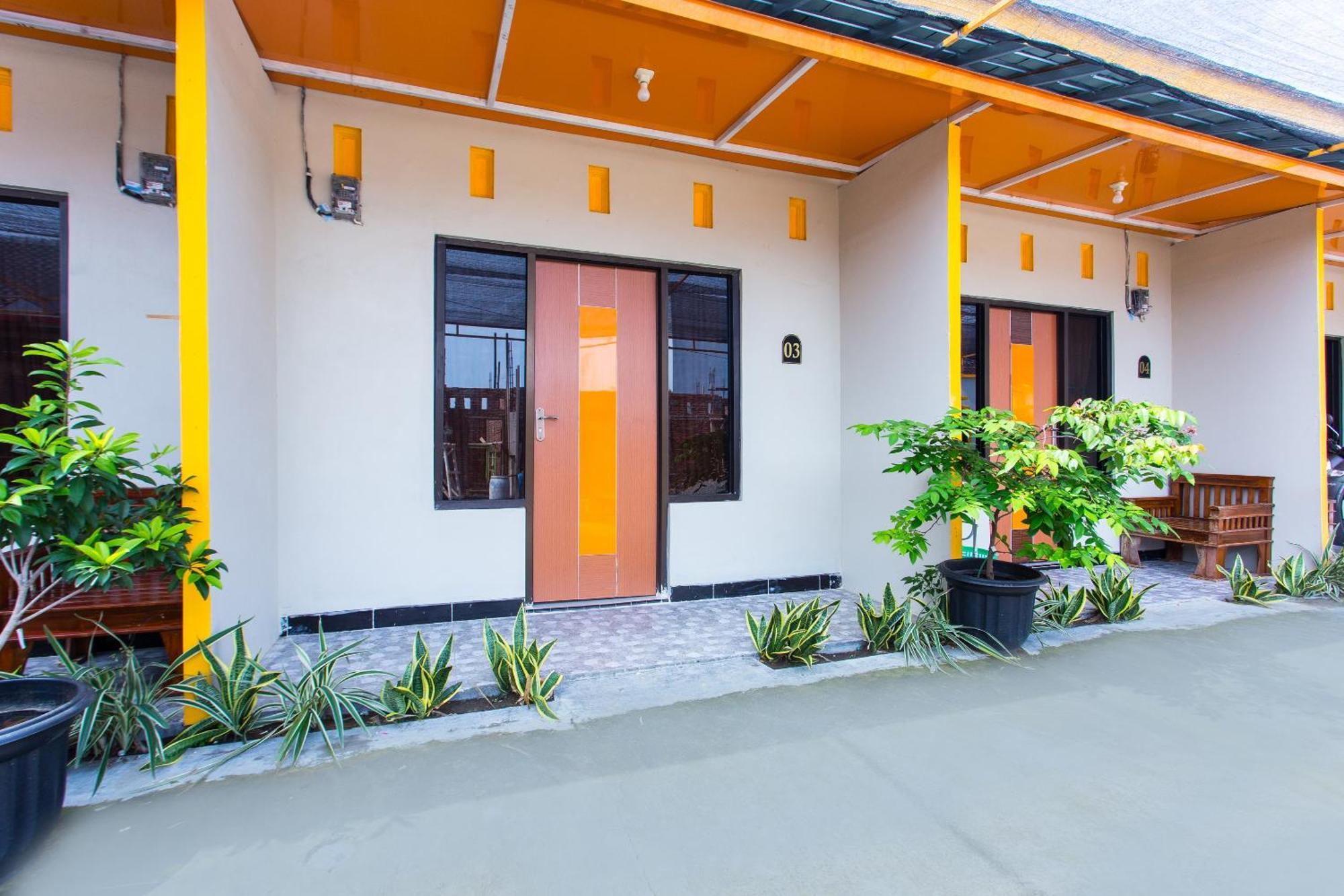 Griya Annisa Hotel Tegal  Ngoại thất bức ảnh
